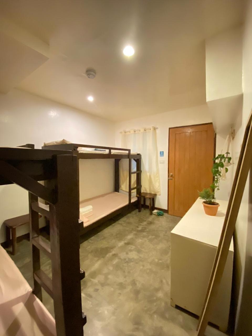 Malayah Hostel General Luna (Surigao del Norte) Quarto foto
